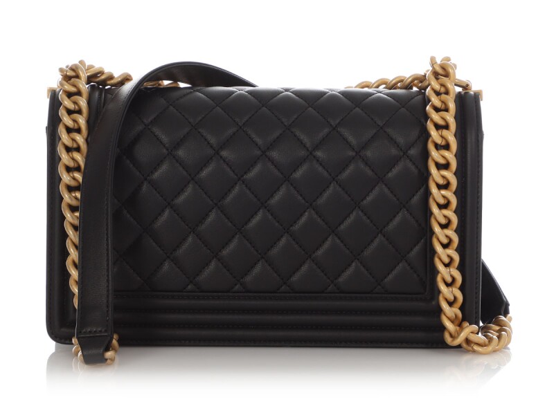 Chanel Medium Boy Bag – Black Quilted Lambskin - Görsel 2